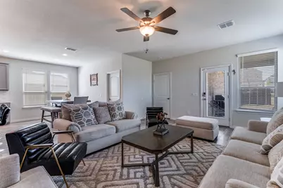 8715 Royal Star Road, Rowlett, TX 75089 - Photo 10