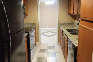 558 E Avenue J, Grand Prairie, TX 75050 - Photo 1