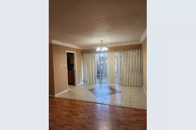 558 E Avenue J #A, Grand Prairie, TX 75050 - Photo 4