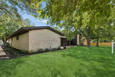 1928 Loma Linda Court, Fort Worth, TX 76112 - Photo 30