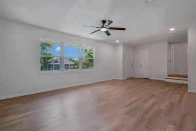 1421 S Scullin Avenue, Denison, TX 75020 - Photo 6