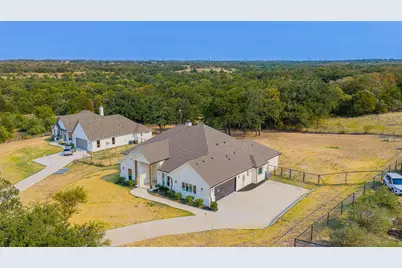 182 Saddle Horn Trail, Boyd, TX 76023 - Photo 4