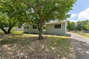 1346 S Reno Rd, Reno, TX 76082 - Photo 22
