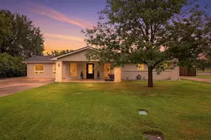 2815 Roosevelt Dr, Dalworthington Gardens, TX 76016 - Photo 1