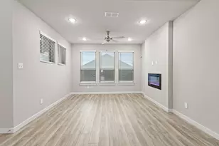 652 Congressional Ave, Red Oak, TX 75154 - Photo 8