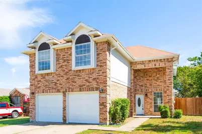 6718 Scarlet Drive, Plano, TX 75023 - Photo 2