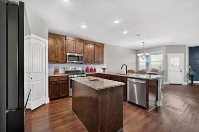 39 S Highland Drive, Sanger, TX 76266 - Photo 6