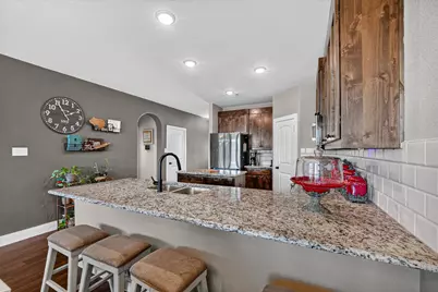 39 S Highland Drive, Sanger, TX 76266 - Photo 8