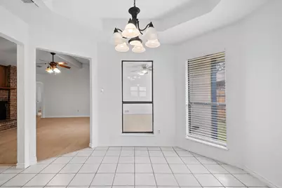 5537 Silver Maple Drive, Arlington, TX 76018 - Photo 4