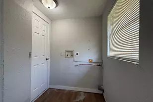 902 Grimes Rd, Mineral Wells, TX 76067 - Photo 6