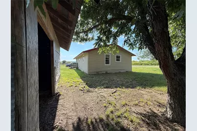 902 Grimes Road, Mineral Wells, TX 76067 - Photo 18