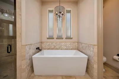 8100 Canyon Oak Drive, North Richland Hills, TX 76182 - Photo 20