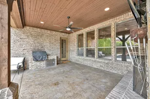 8100 Canyon Oak Dr, North Richland Hills, TX 76182 - Photo 34