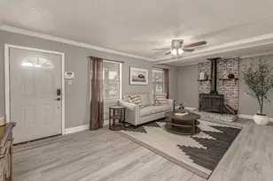 1409 Crestview Dr, Kaufman, TX 75142 - Photo 2
