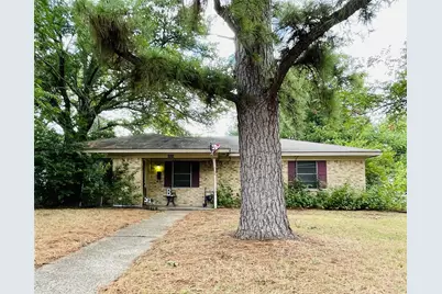 1420 Sycamore Avenue, Corsicana, TX 75110 - Photo 2