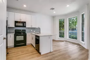1013 Rodin Ln, Carrollton, TX 75006 - Photo 4