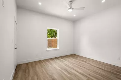 808 W 10th Street, Dallas, TX 75208 - Photo 22