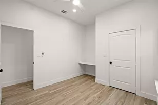 810 10th St, Dallas, TX 75208 - Photo 22