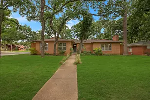 1200 Barker St, Arlington, TX 76012 - Photo 30
