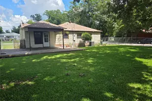 1309 Shady Ln, Garland, TX 75042 - Photo 18