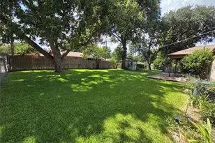 1309 Shady Ln, Garland, TX 75042 - Photo 20