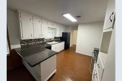 1227 Park Center Street, Benbrook, TX 76126 - Photo 4