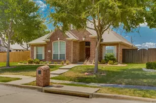 4513 Rock Creek Ln, Frisco, TX 75034 - Photo 2