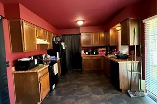 4314 Lorraine Ave, Grand Prairie, TX 75052 - Photo 4