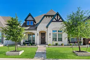 12543 Mercer Pkwy, Farmers Branch, TX 75234 - Photo 2