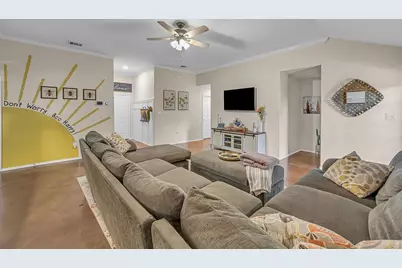 213 Woodlands Boulevard, Bellmead, TX 76705 - Photo 6