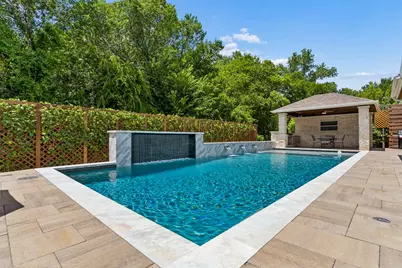 801 Glendevon Drive, McKinney, TX 75071 - Photo 2