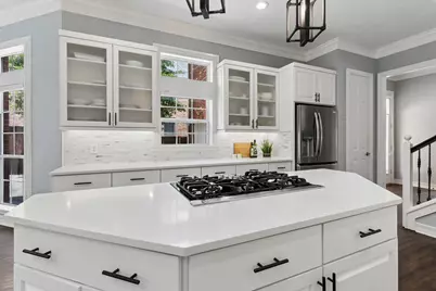 801 Glendevon Drive, McKinney, TX 75071 - Photo 4