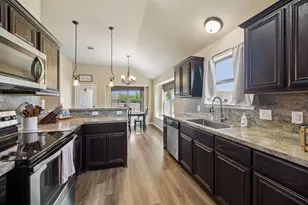 1901 Millbrook Dr, Midlothian, TX 76065 - Photo 2