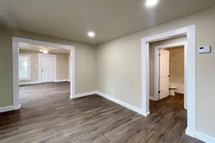 1107 Hall St, McKinney, TX 75069 - Photo 10