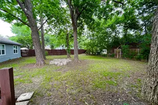 1107 Hall St, McKinney, TX 75069 - Photo 8