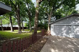 1107 Hall St, McKinney, TX 75069 - Photo 10