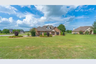 2300 E Emerald Bend Court, Granbury, TX 76049 - Photo 32