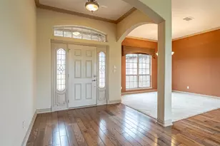 2300 E Emerald Bend Ct, Granbury, TX 76049 - Photo 4