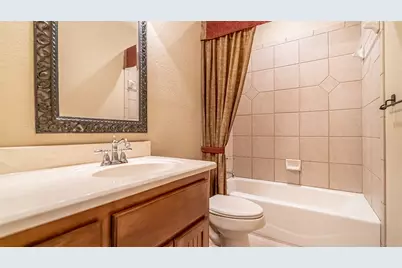 2300 E Emerald Bend Court, Granbury, TX 76049 - Photo 22