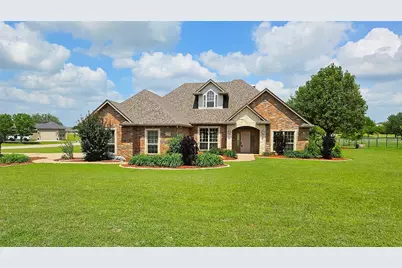 2300 E Emerald Bend Court, Granbury, TX 76049 - Photo 1