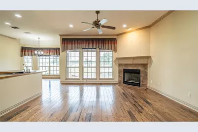 2300 E Emerald Bend Court, Granbury, TX 76049 - Photo 6