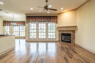 2300 E Emerald Bend Ct, Granbury, TX 76049 - Photo 6