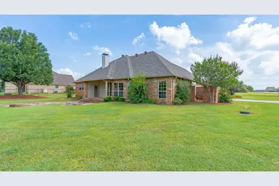 2300 E Emerald Bend Court, Granbury, TX 76049 - Photo 30