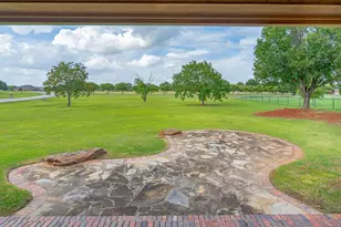 2300 E Emerald Bend Ct, Granbury, TX 76049 - Photo 30