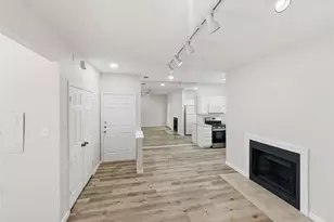7126 Holly Hill Dr, Dallas, TX 75231 - Photo 6