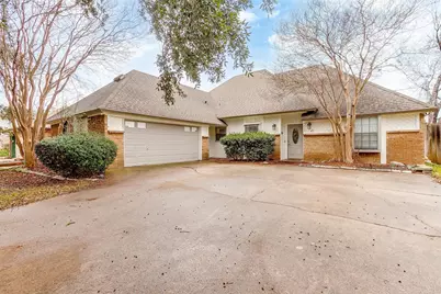 5629 Guadalajara Drive, North Richland Hills, TX 76180 - Photo 2