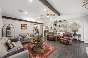 1124 Sierra Dr, Woodway, TX 76712 - Photo 8