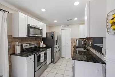2326 Idlewood Drive, Arlington, TX 76014 - Photo 8