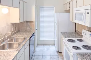 10440 High Hollows Dr, Dallas, TX 75230 - Photo 8