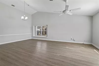 3013 Majestic Court, Garland, TX 75040 - Photo 4